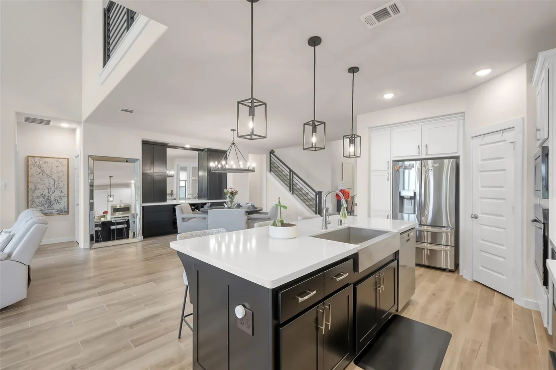 Photo of 6718 Waxbill Road