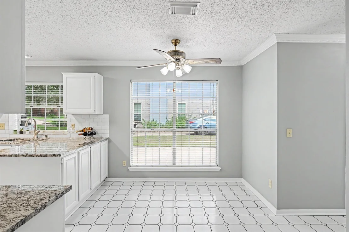 Photo of 80 Eagle Rock Circle