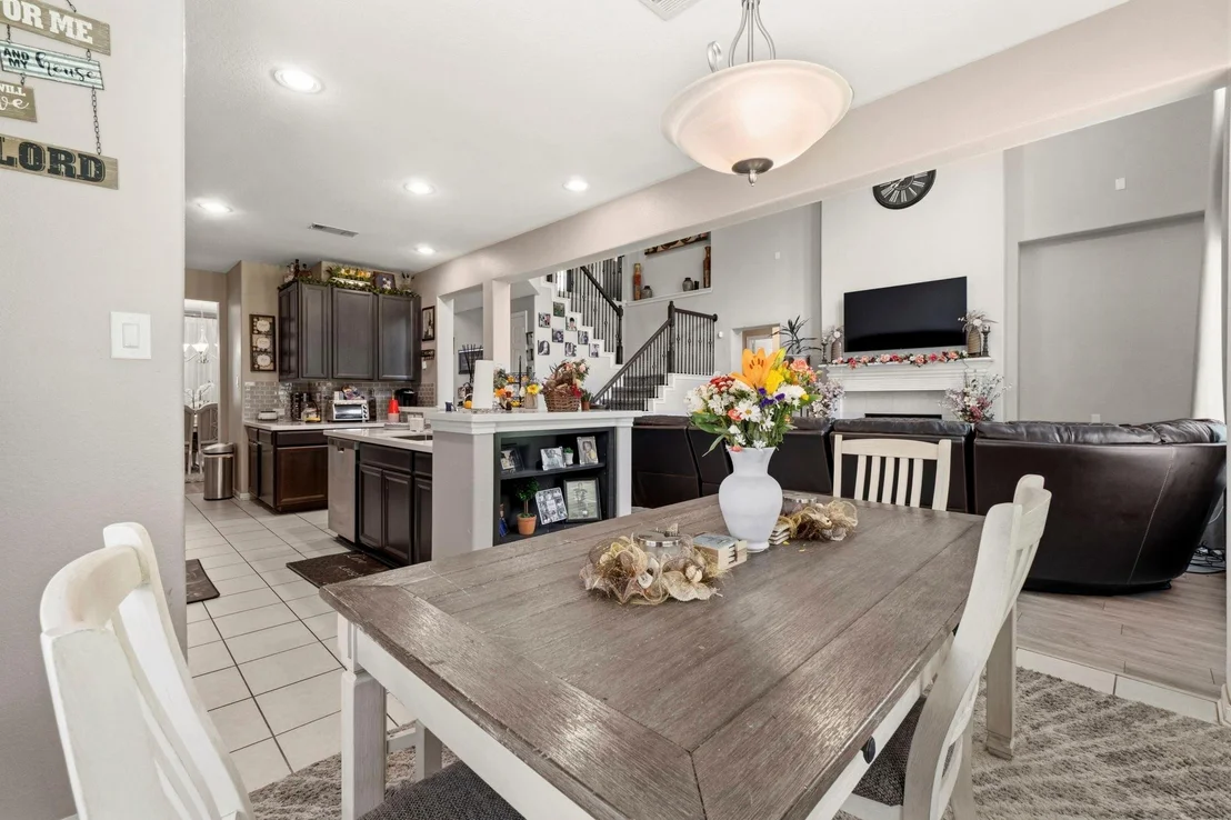 Photo of 30985 Laurel Creek Lane