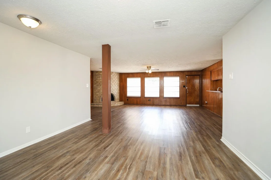 Photo of 815 Park Meadow Drive