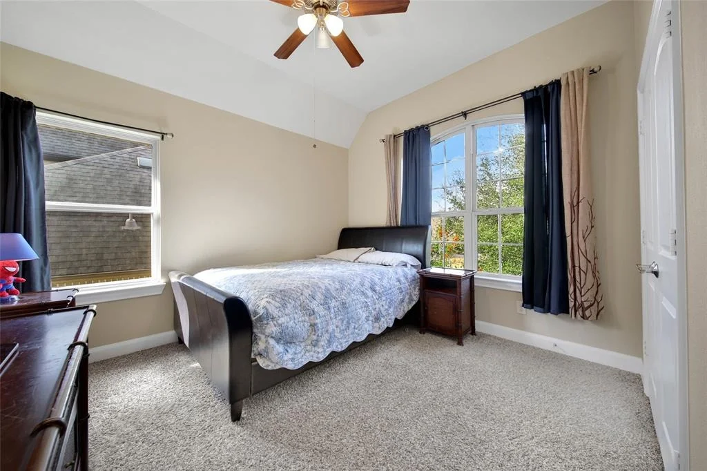 Photo of 59 E Wading Pond Circle