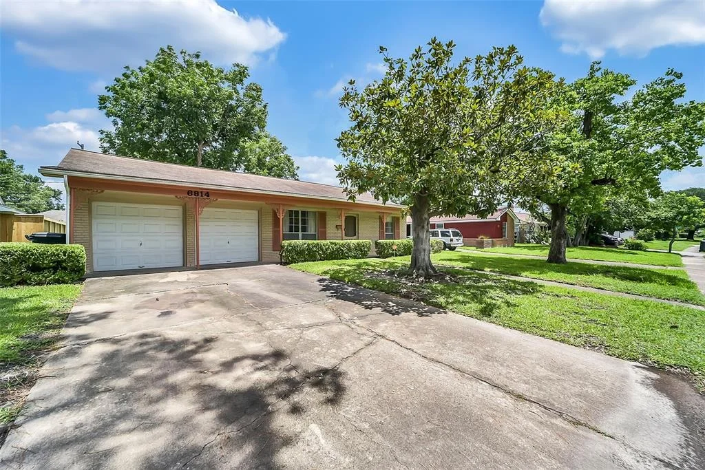 Photo of 6814 Mobud Drive