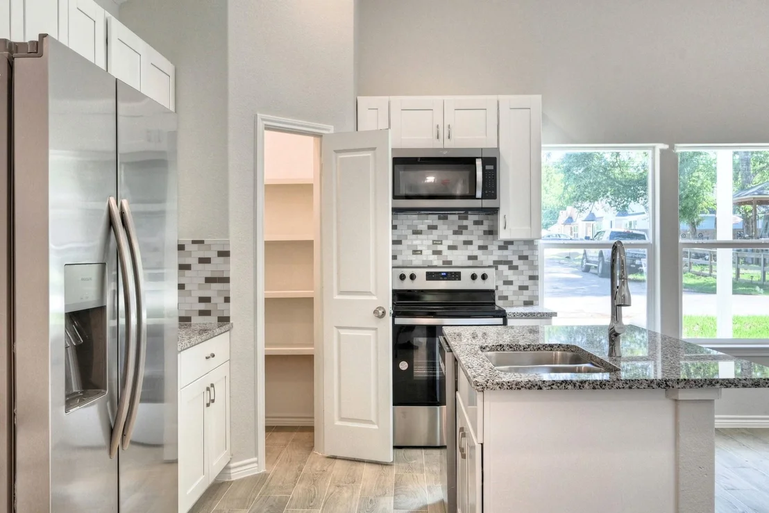 Photo of 11789 White Cedar