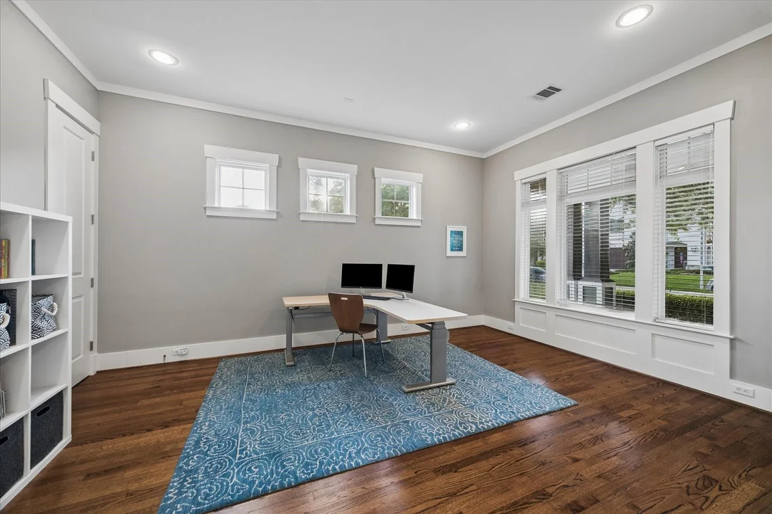 Photo of 1525 Chippendale Road