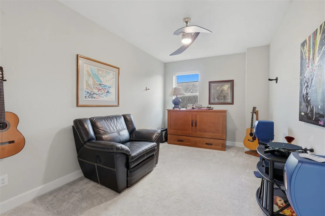 Photo of 4711 Gilbert Road