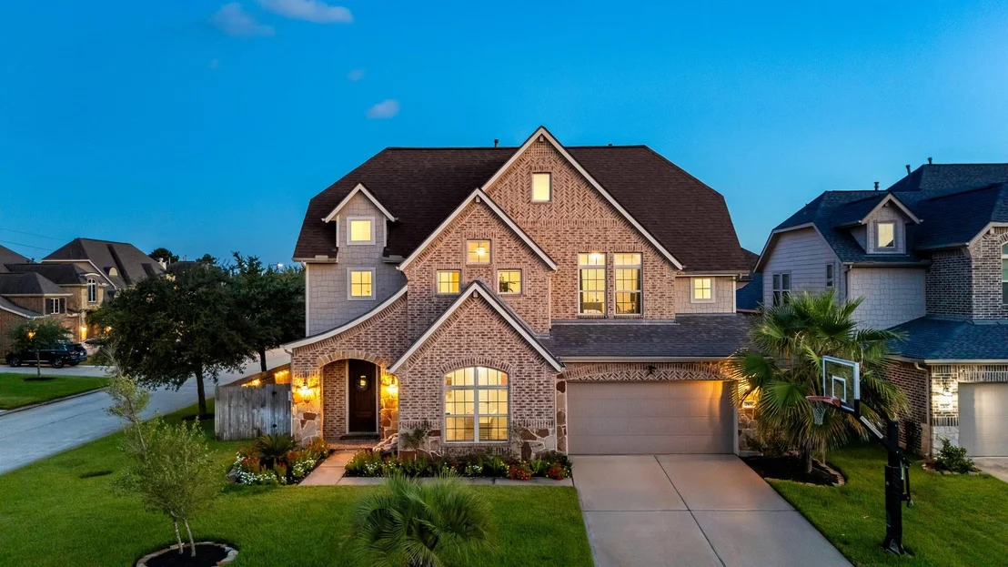 Photo of 7103 Avalon Bluff Drive