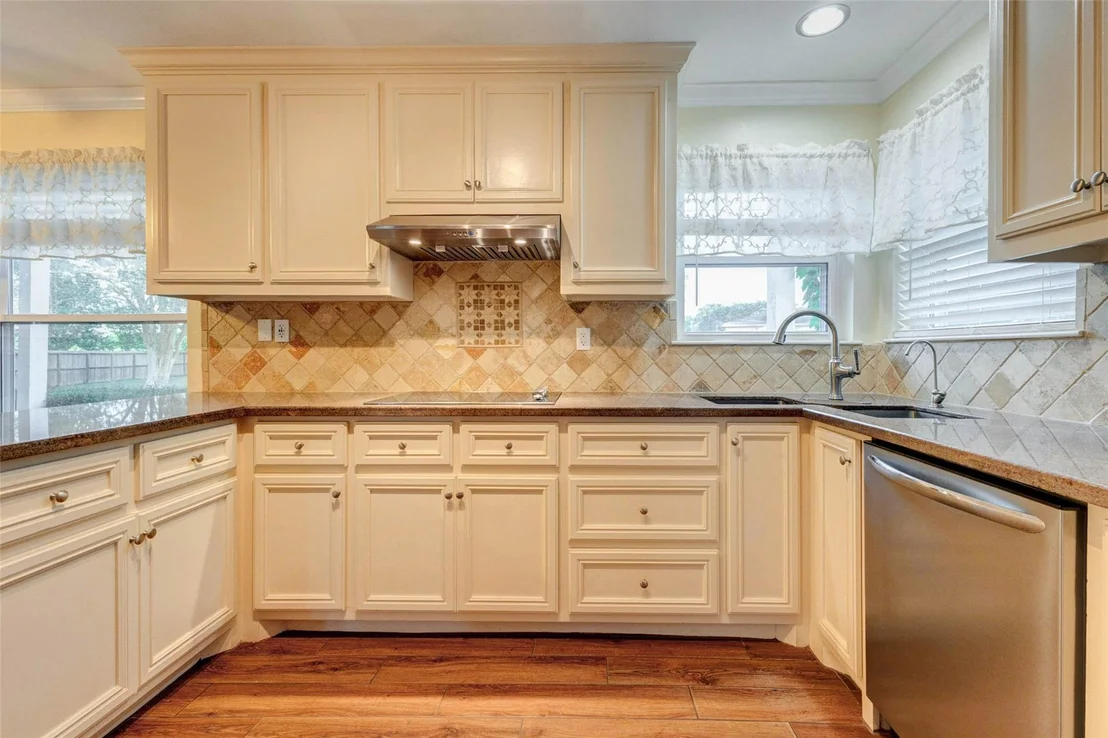 Photo of 11418 Cedarwood Drive