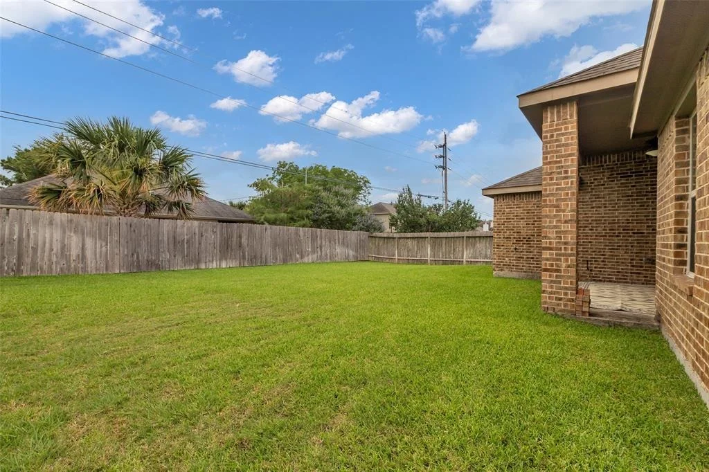 Photo of 3902 Raintree Village Drive