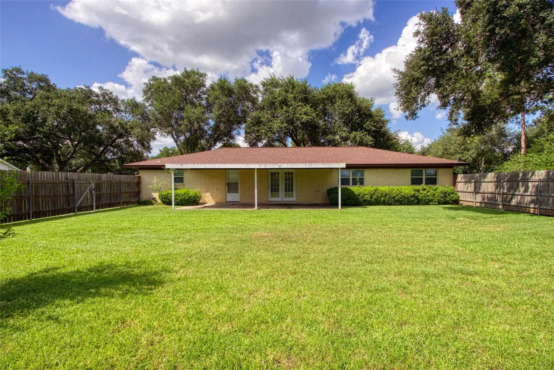 Photo of 5824 Homestead Road