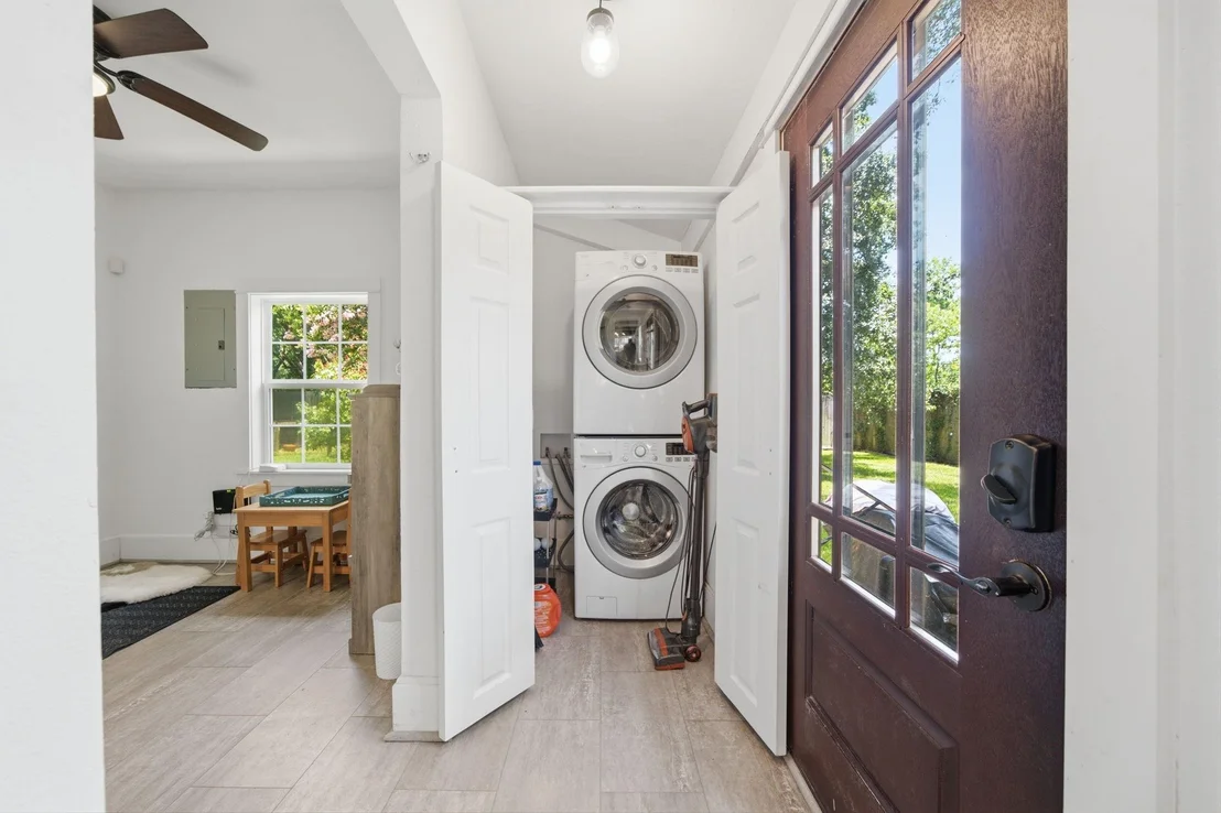 Photo of 5313 Palm Drive