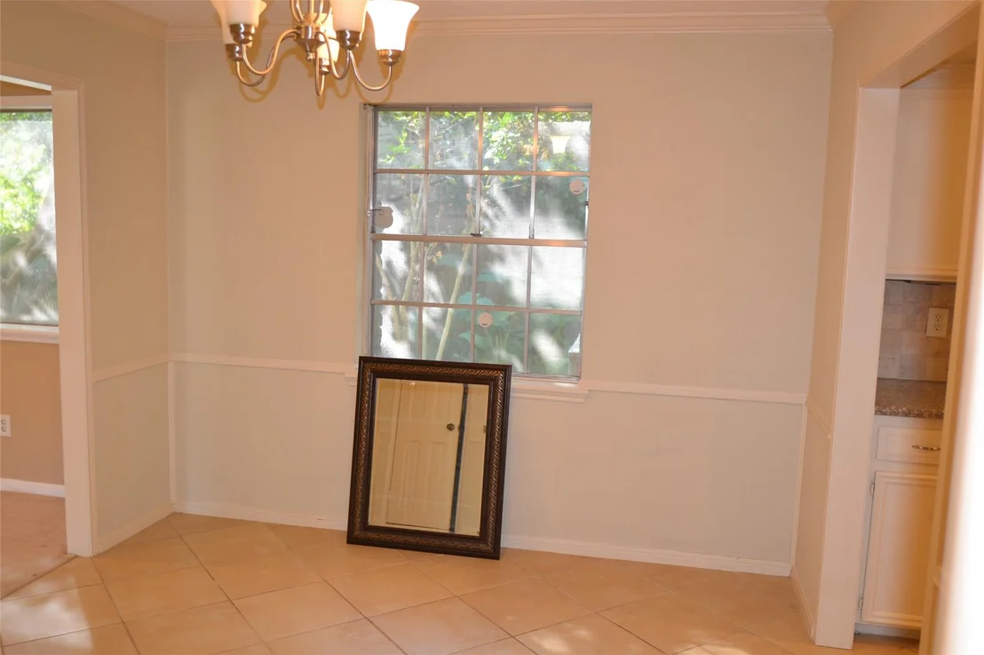 Photo of 1223 Longledge Drive