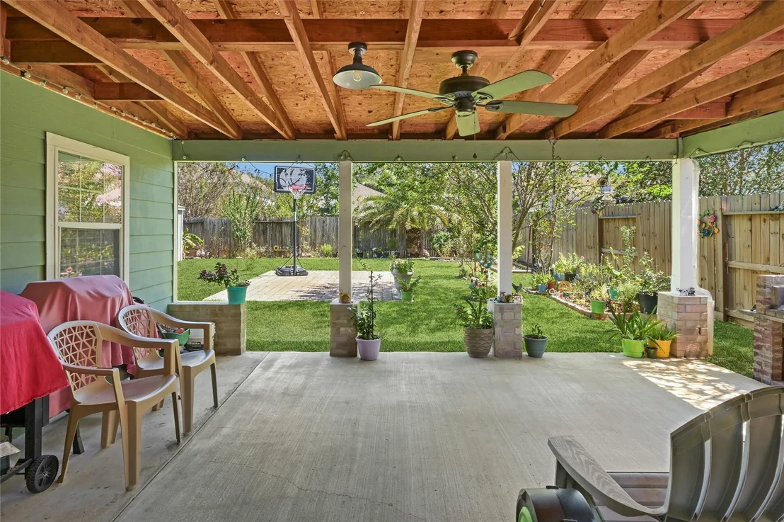 Photo of 1819 NW Emerald Pathway Drive