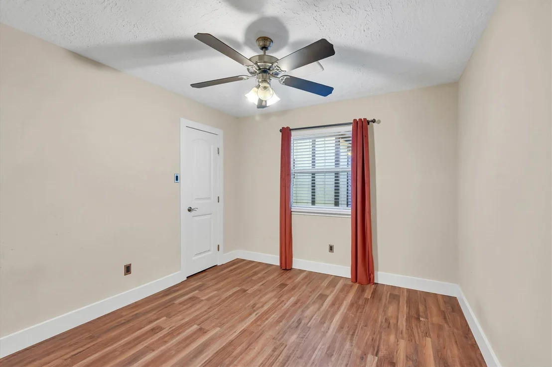 Photo of 4415 Pineville Lane
