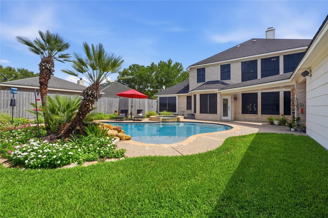 Photo of 6603 Stone Briar Drive