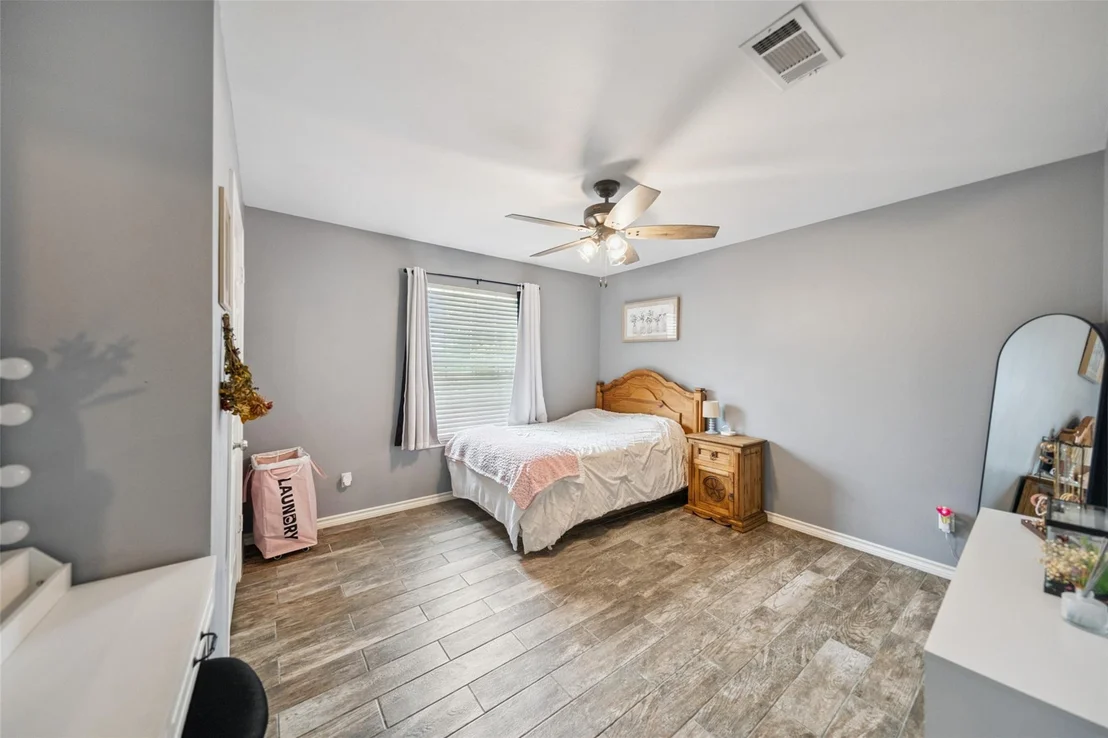 Photo of 15155 Schmidt Road