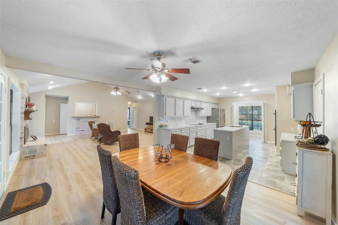 Photo of 12155 Hawthorne Drive