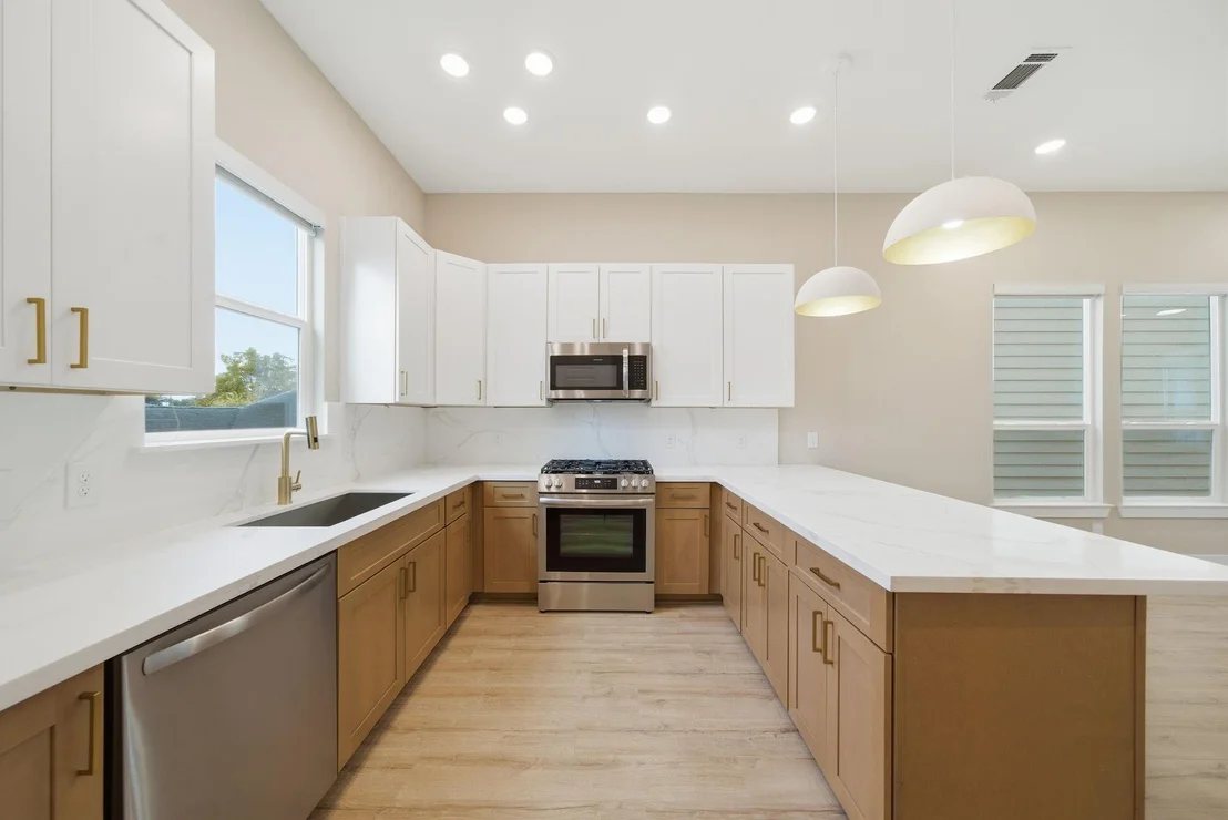 Photo of Unit E at 4013 Griggs Road
