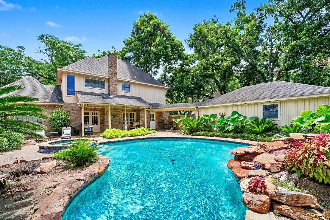 Photo of 1018 Bittersweet Drive