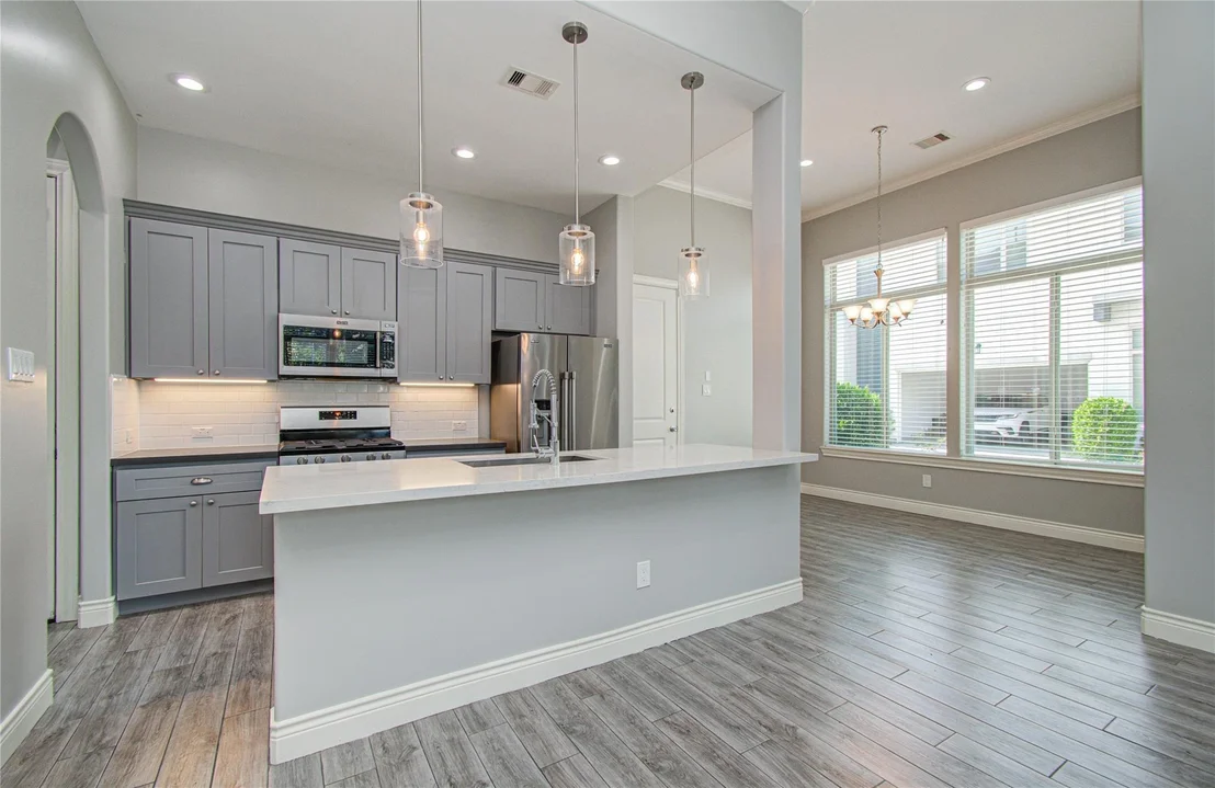 Photo of 8903 Spring Knoll Forest Drive