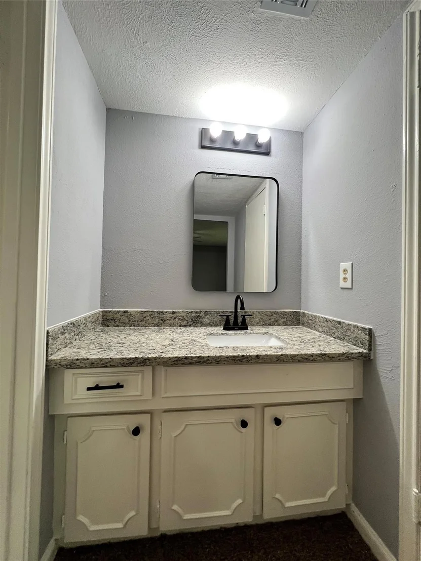 Photo of 7110 Ensworth Drive