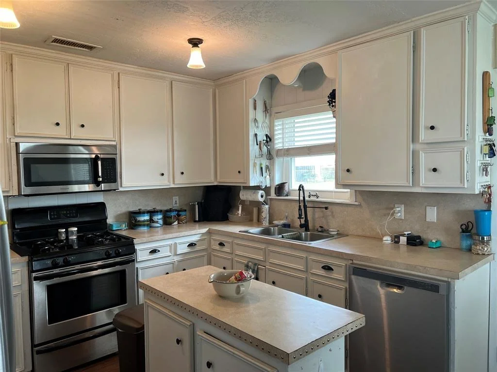 Photo of 10502 State Highway 21 E