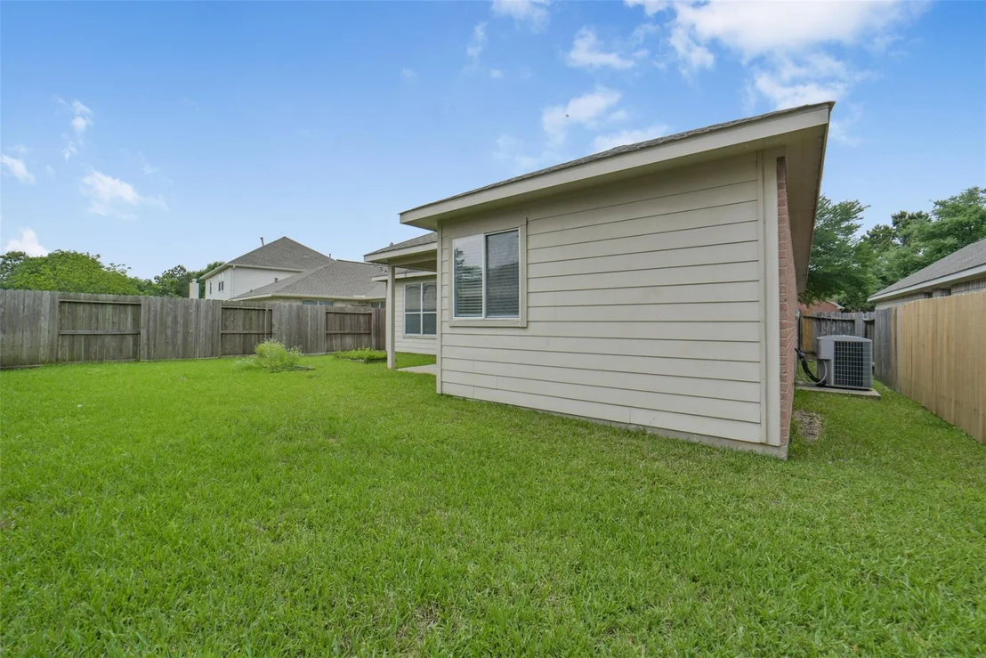 Photo of 25811 Sundrop Meadows Lane