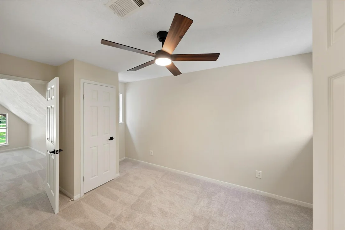 Photo of 6979 Breezy Point