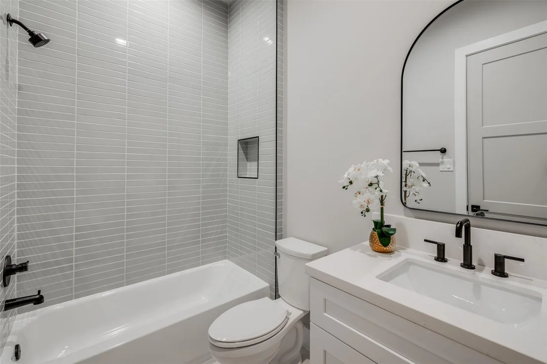 Photo of 1306 Crocker Street