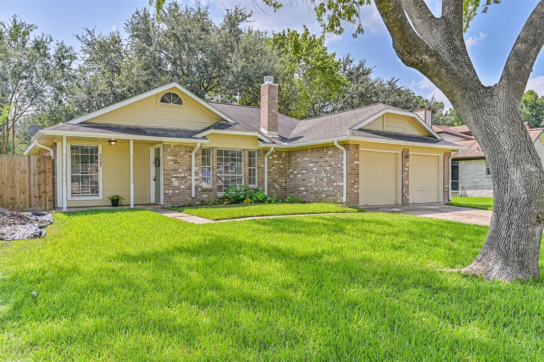 Photo of 3107 Deer Trail Drive