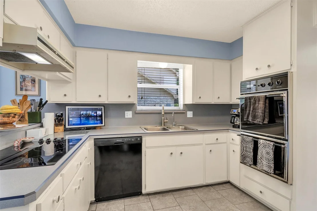 Photo of 12011 Maverick Drive