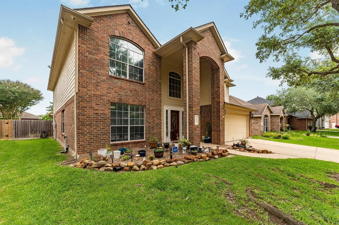 Photo of 6822 Summer Bridge Lane