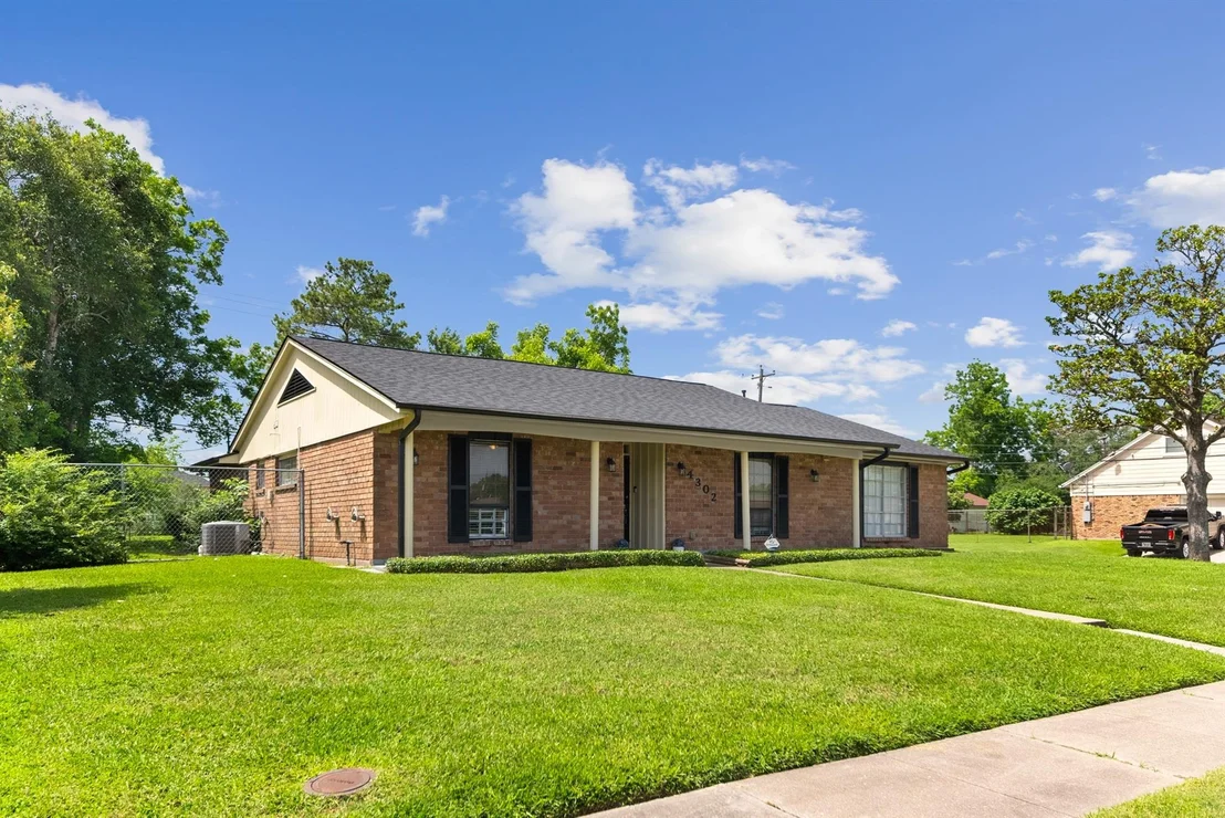 Photo of 4302 Marchant Road