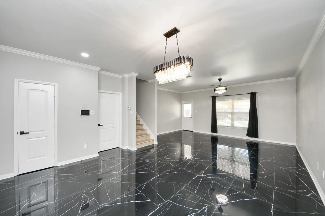 Photo of 6931 Primrose Road