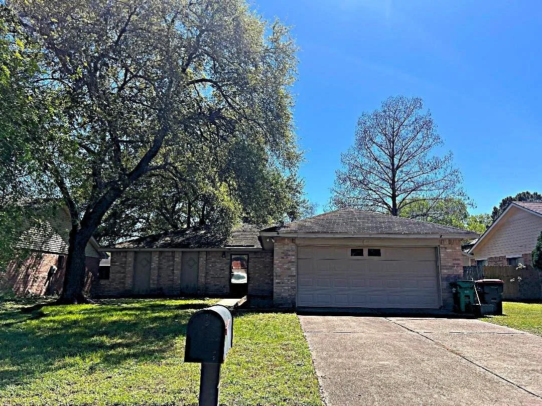 Photo of 13907 Flagstone Drive