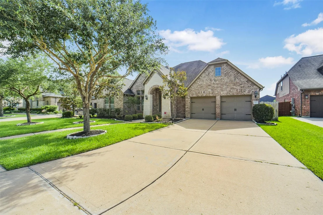 Photo of 2307 Draycutt Drive