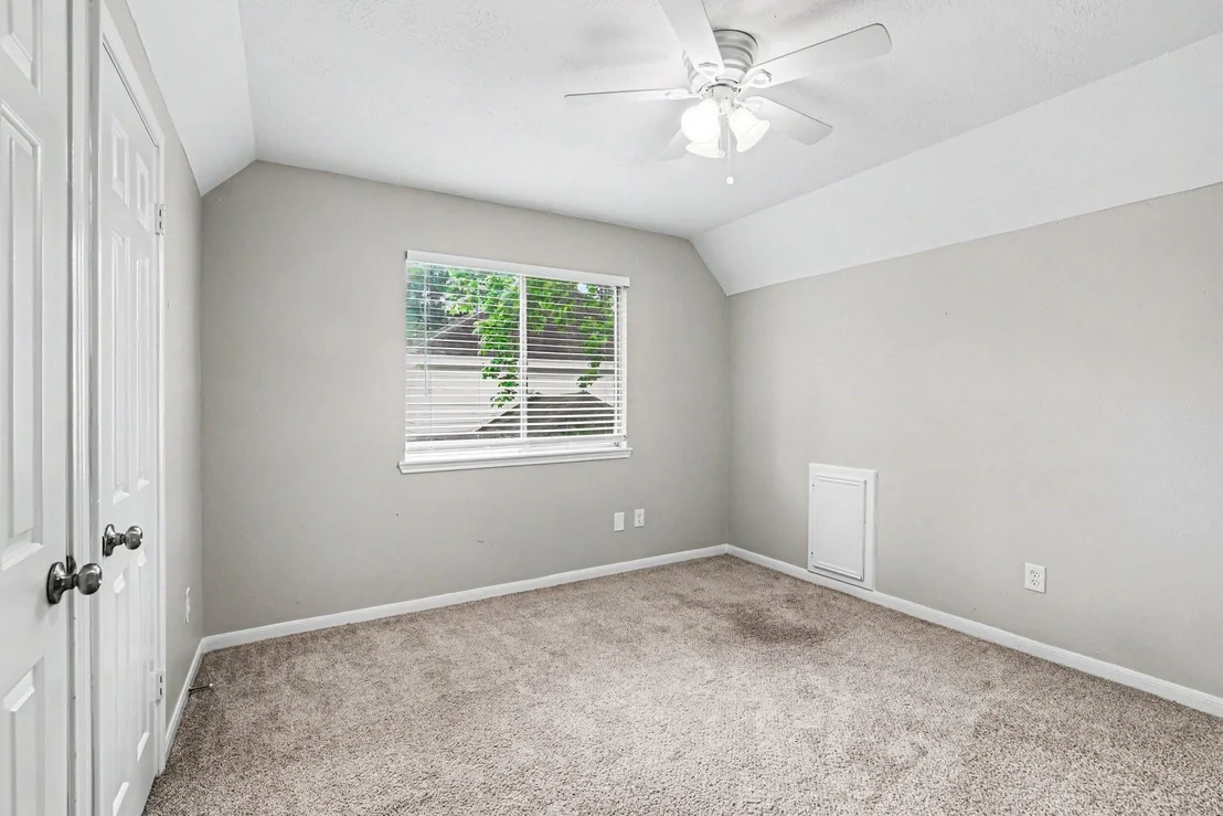 Photo of 2 Queens Court