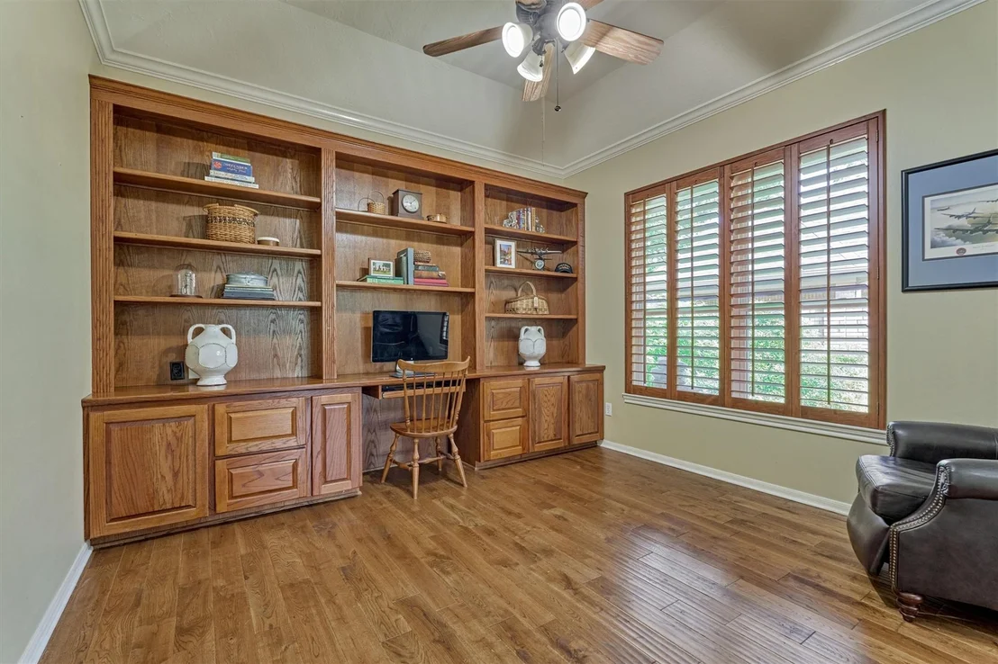 Photo of 46 N Copperknoll Circle