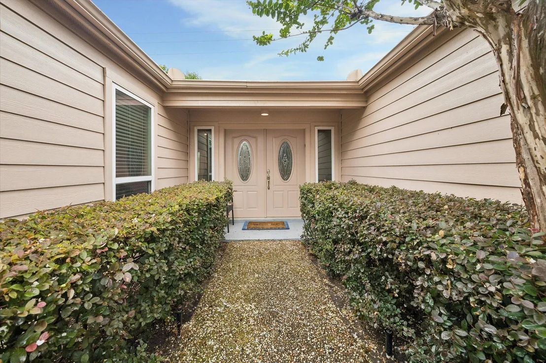 Photo of 1534 Beaconshire Road
