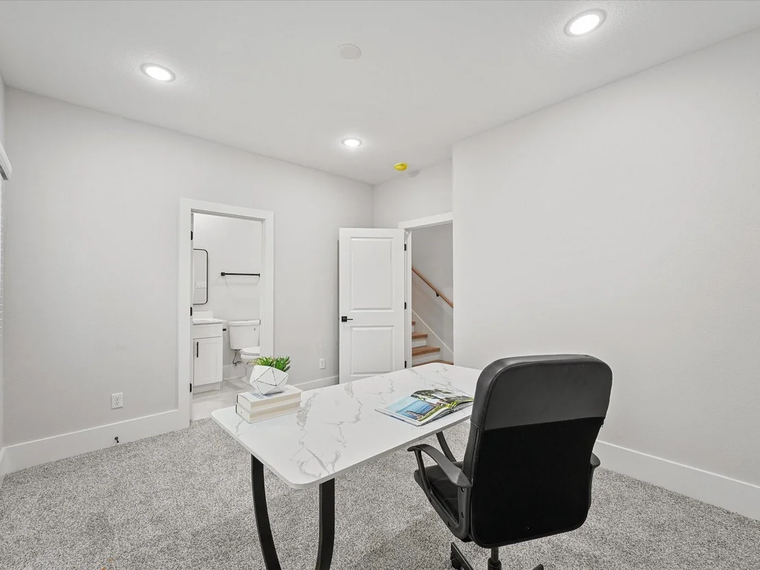 Photo of 1206 Moody Street
