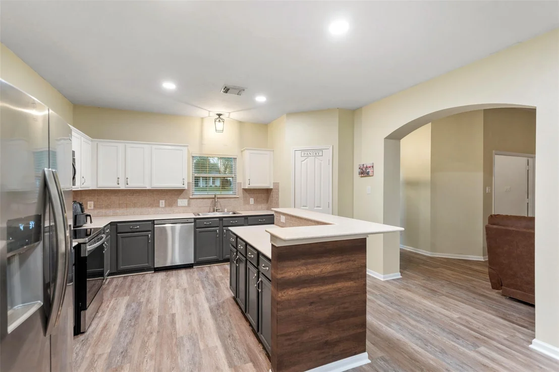 Photo of 118 Pin Oak Lane