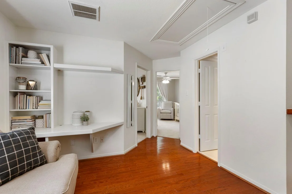Photo of 50 W New Avery Place