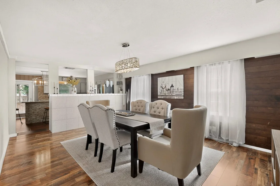 Photo of 1402 James Drive