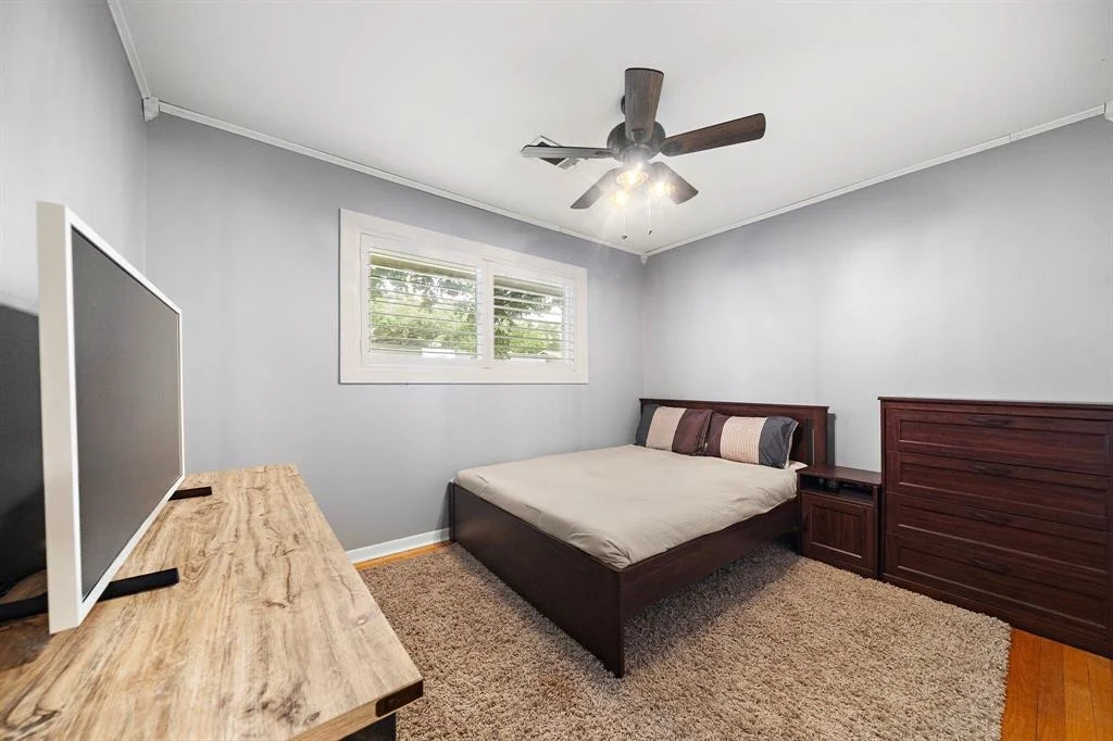 Photo of 5319 Saxon Drive