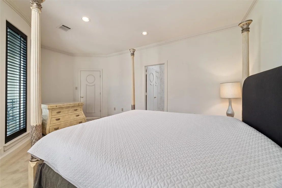 Photo of 2814 Cedar Woods Place