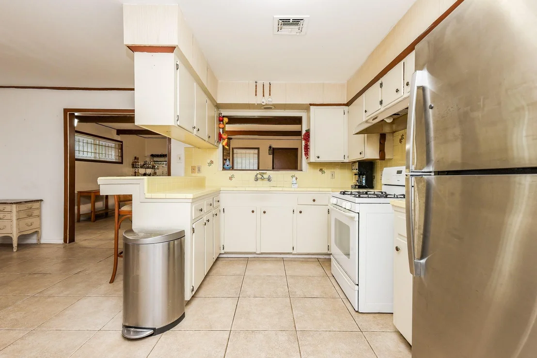 Photo of 6834 Hendon Lane