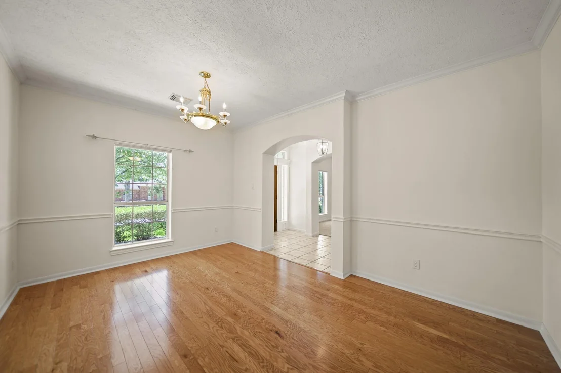Photo of 12690 Longmire Way