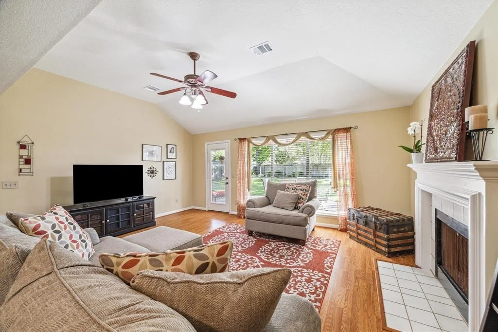 Photo of 1417 Lamplight Trail Drive