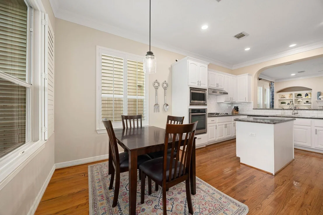 Photo of 137 White Drive