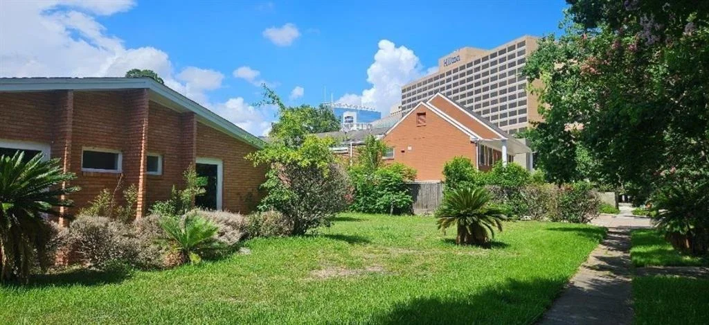 Photo of 2018 Southgate Boulevard