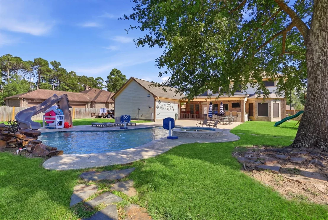 Photo of 19617 Desna Drive